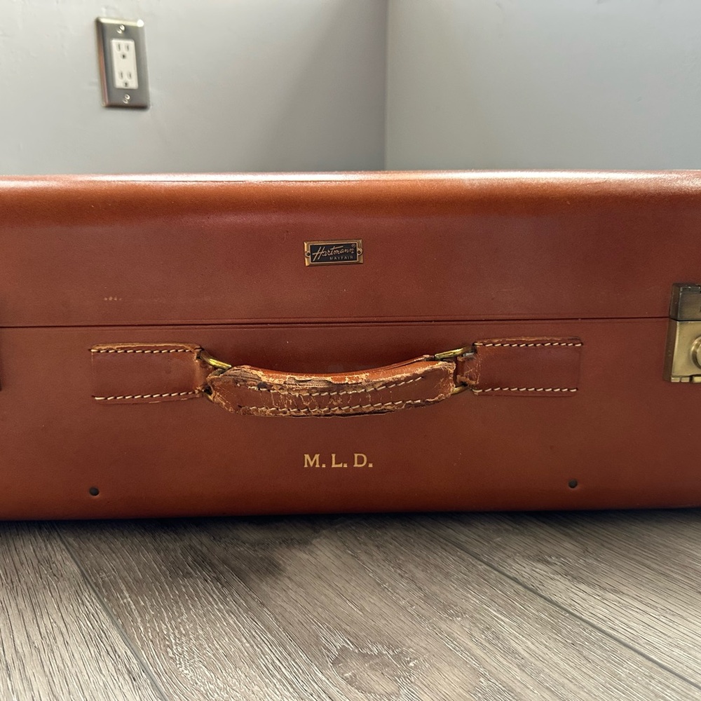 1940’s vintage Hartmann Mayfair leather suitcase